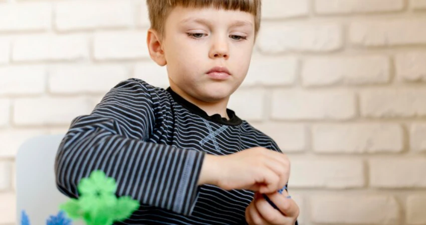 متى تكون السلوكيات التكرارية طبيعية؟